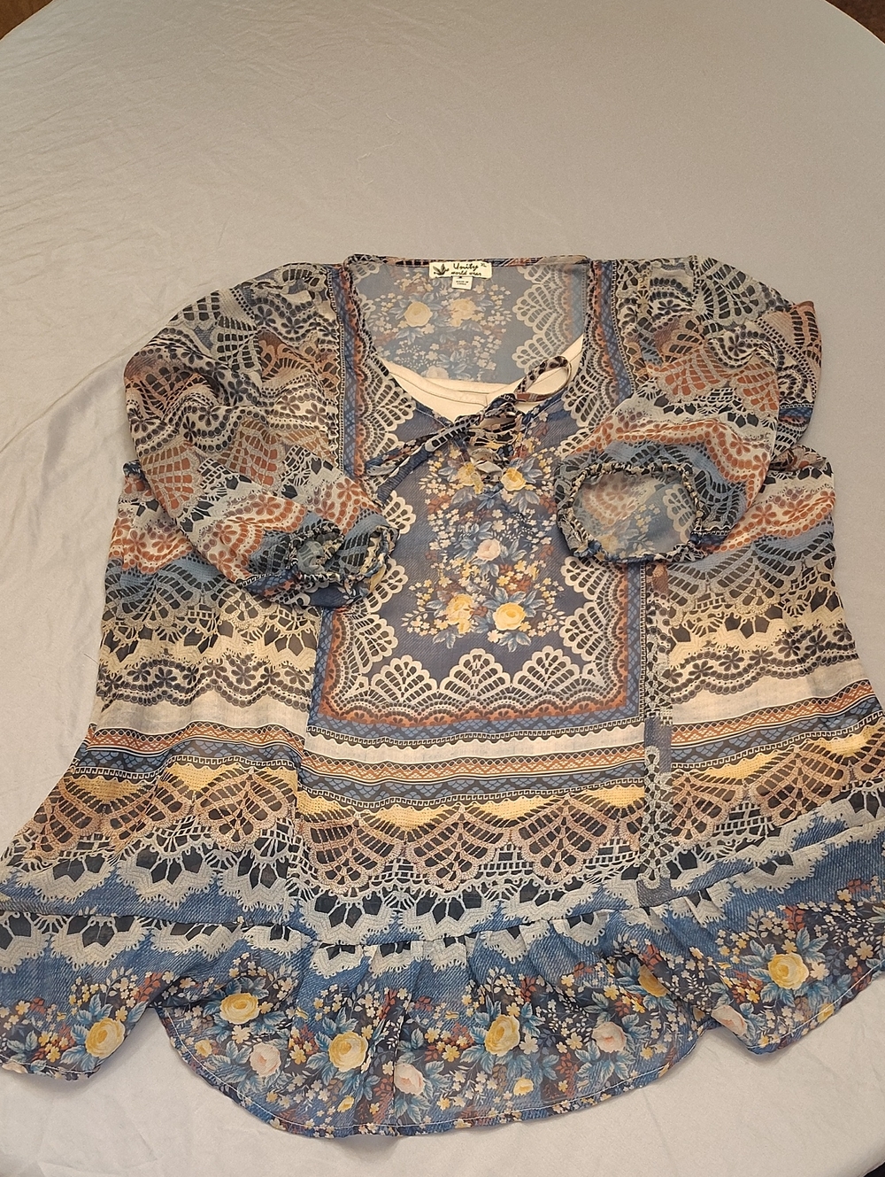 Unity World Wear Blue and Cream Floral Lace-Print Peasant Tunic